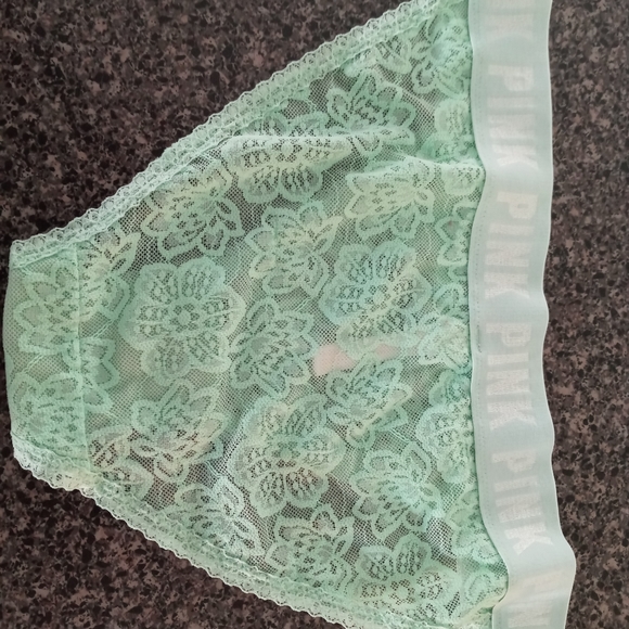 Victoria Secret Bikini cut panties - Picture 2 of 3